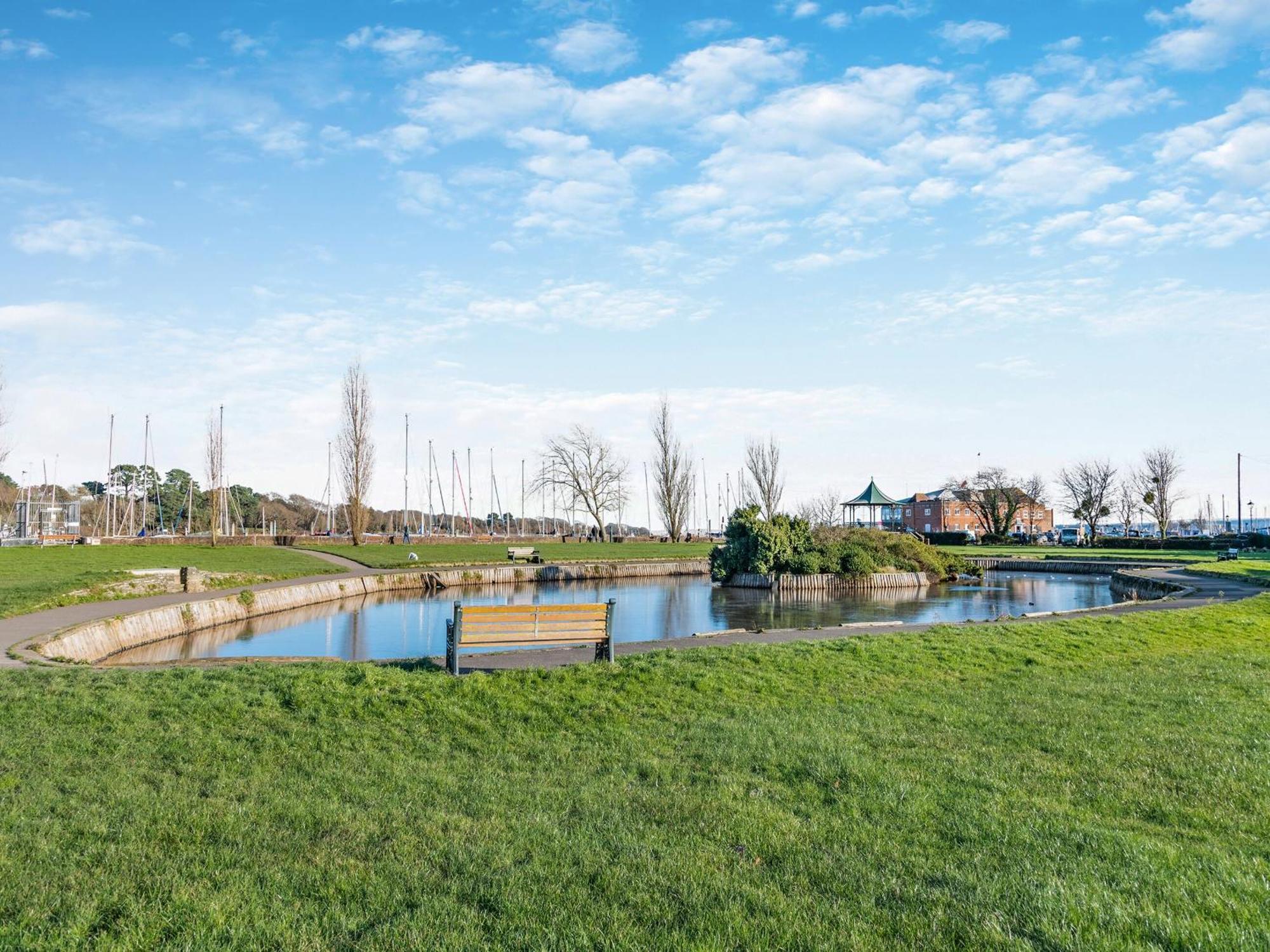 Kings Lea Vila Lymington Exterior foto